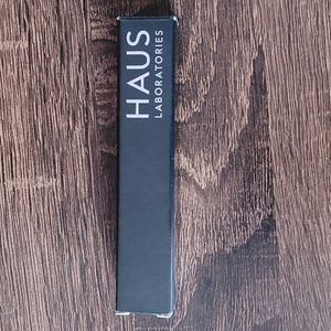 HAUS Laboratories, Glam Attack Liquid Shimmer Powder.